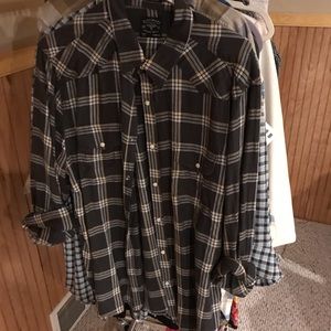 Men’s Lucky Brand Long Sleeve Button Up Size L!